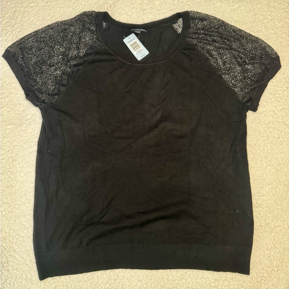 Torrid Black Short Sleeve Tee with Textured Sleeves